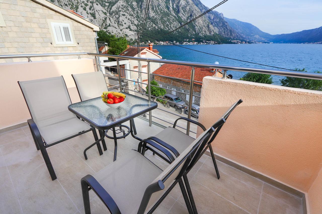 Ssm Apartmani Cattaro Esterno foto